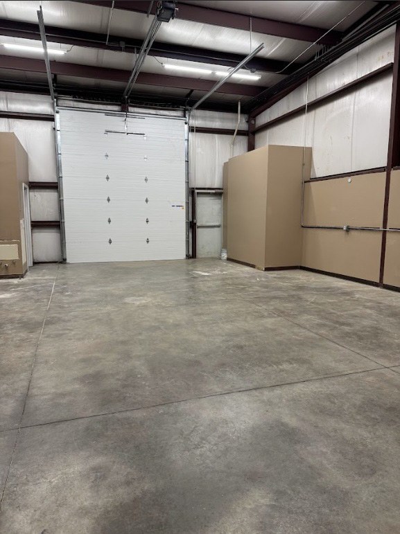Contractor Bay & Office Space — Interior