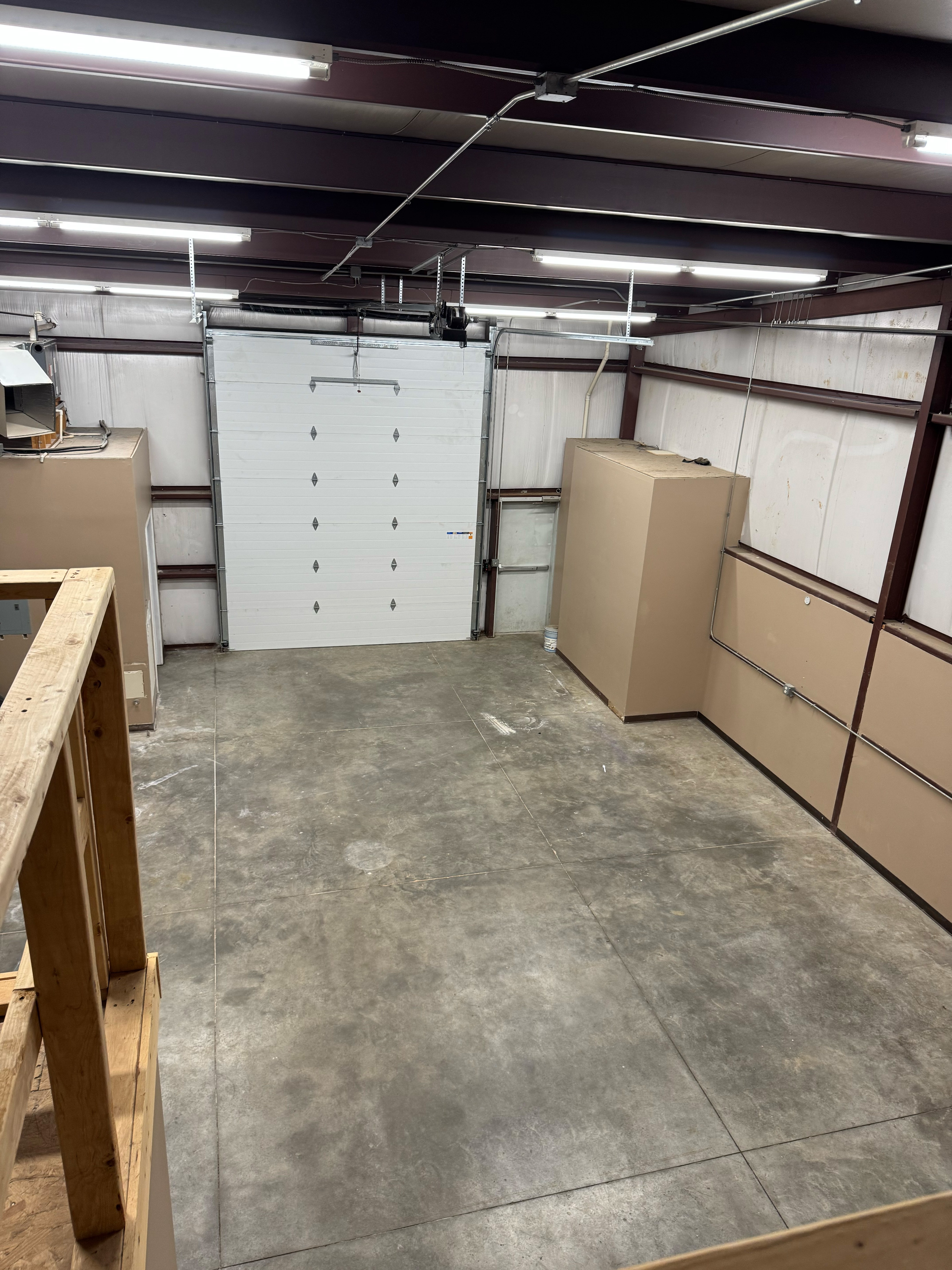 Office/Warehouse Space with Reception Area — Interior